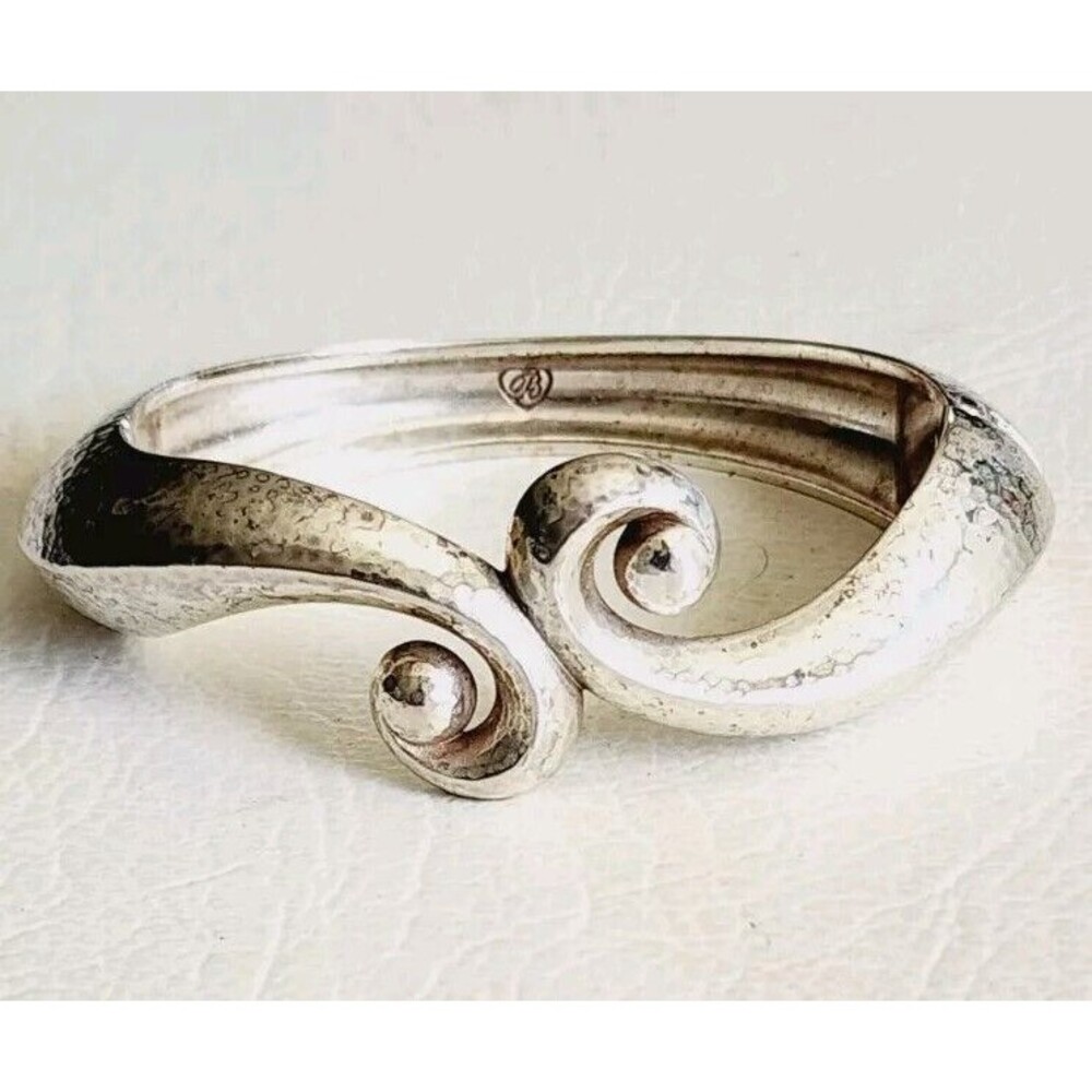 Brighton Genoa Scroll Hinged Bangle Bracelet Retired 7"